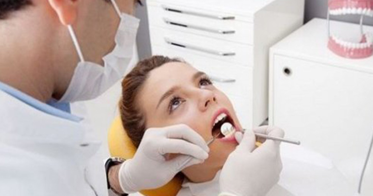 Guantes de nitrilo en odontología